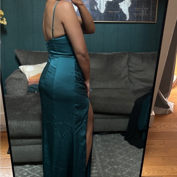 ⚫️ LULUS Glamorous Persona Teal Satin Pleated Sleeveless Tulip Maxi Dress - Picture 9 of 10